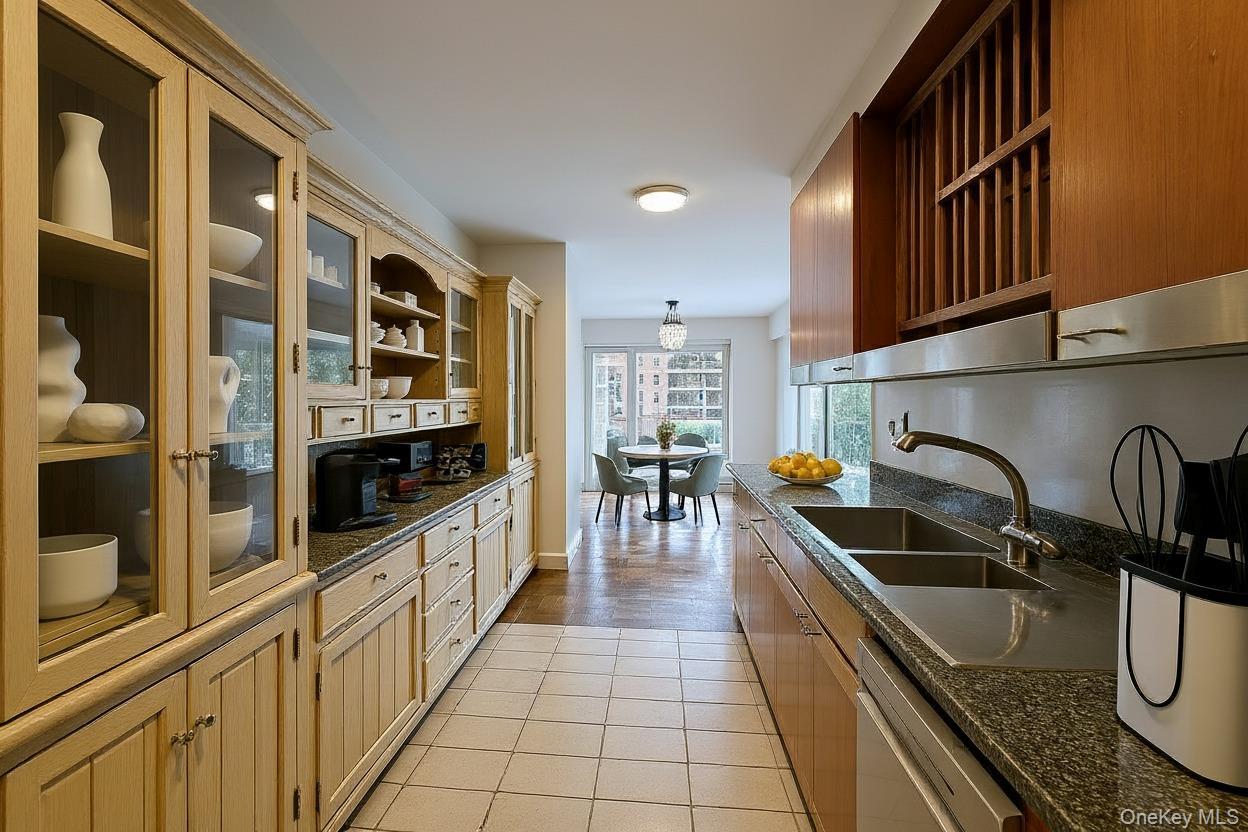 Coop Powells Cove  Queens, NY 11357, MLS-918079-11