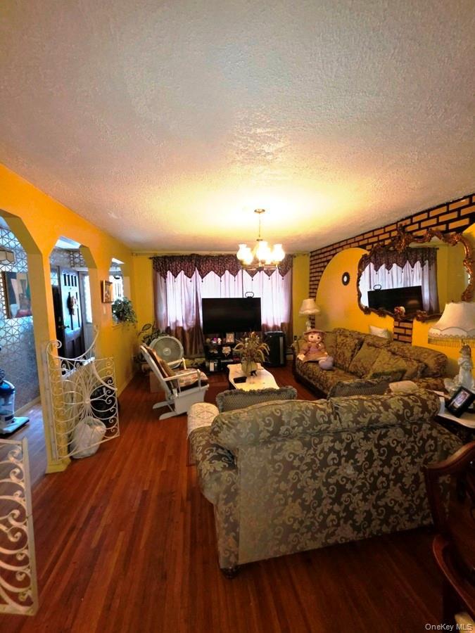 Single Family Schenck  Brooklyn, NY 11236, MLS-918102-4