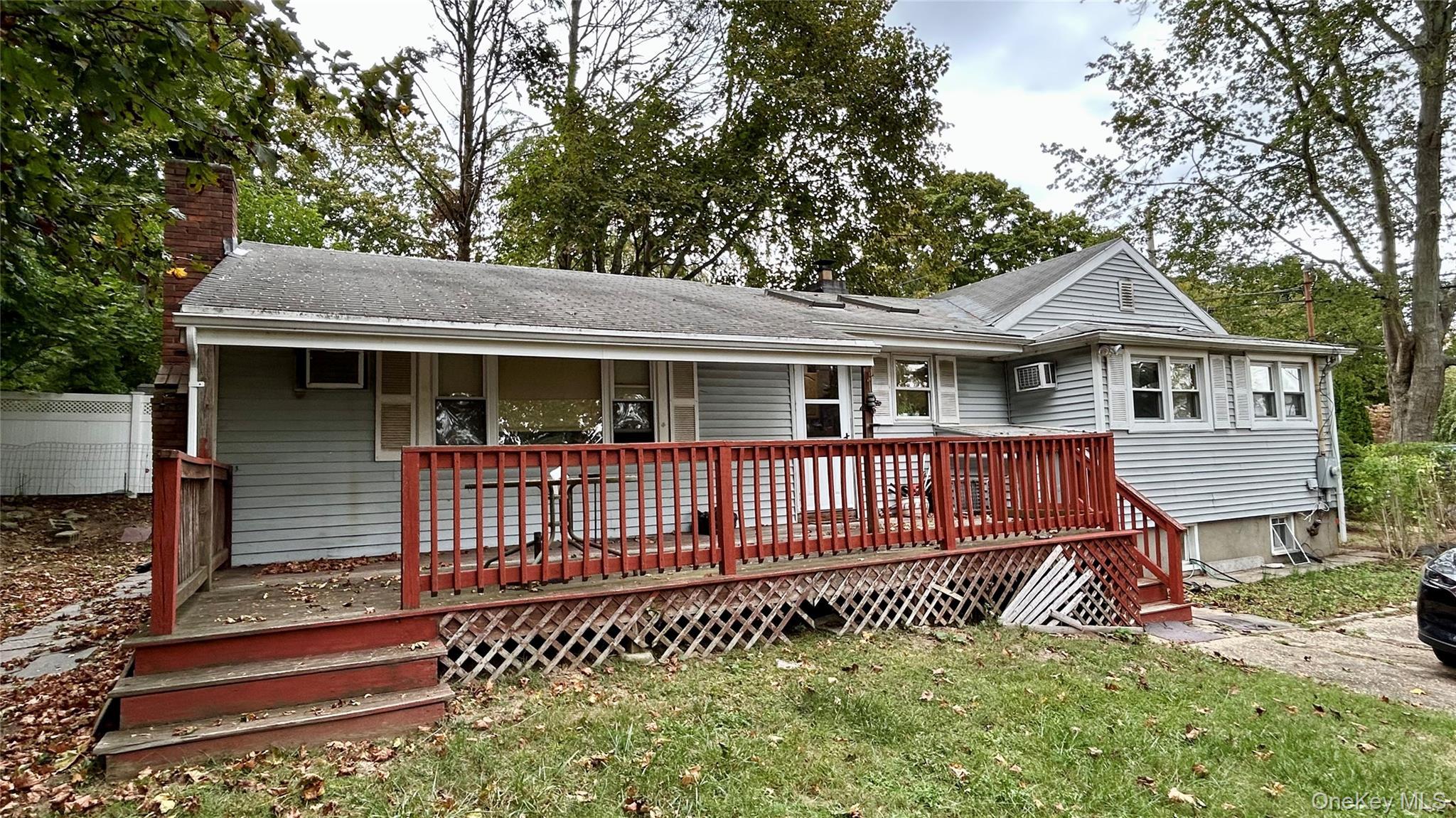 Single Family Newfoundland Suffolk County, NY 11743, MLS-918116-7