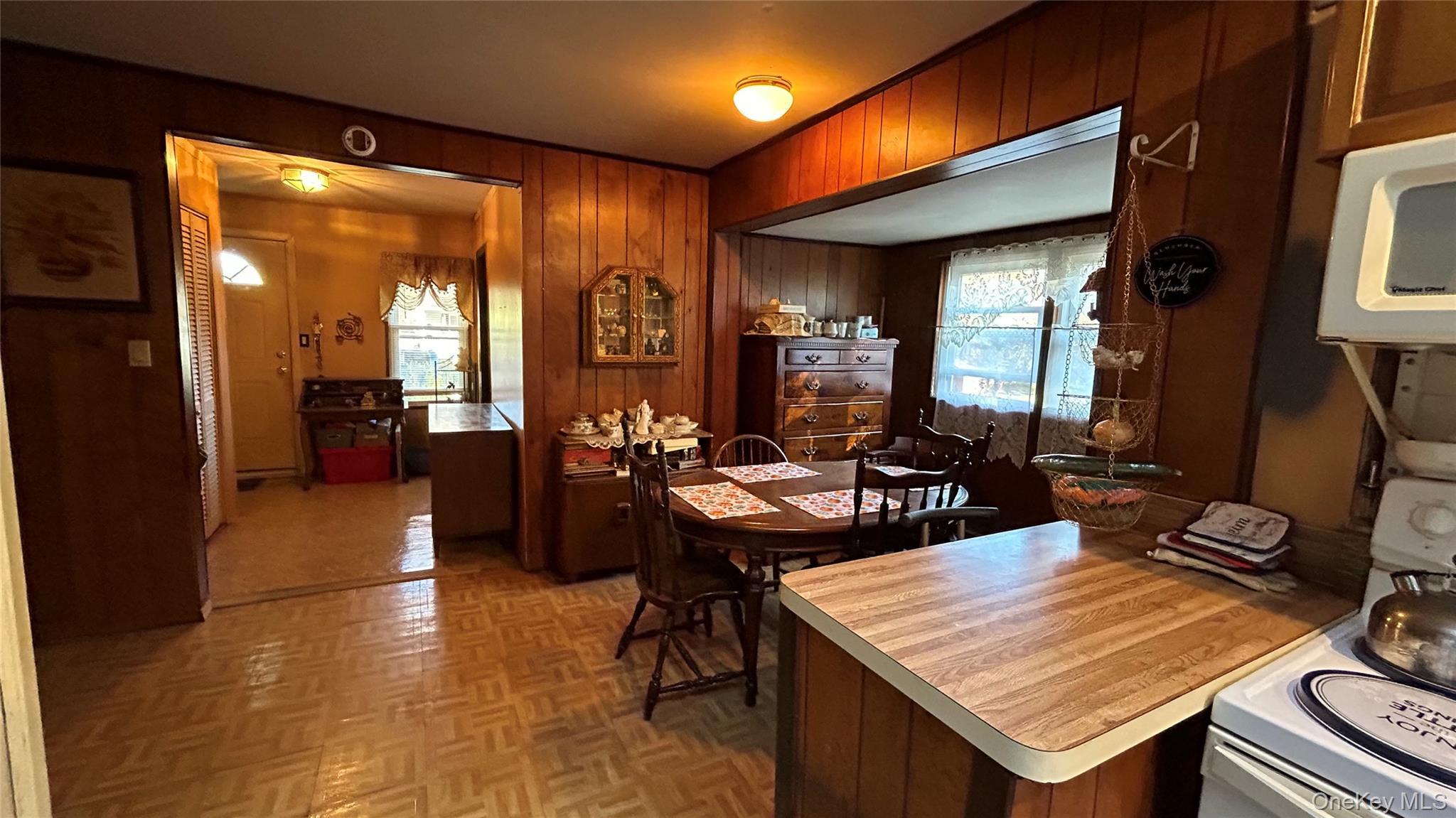 Single Family Newfoundland Suffolk County, NY 11743, MLS-918116-9