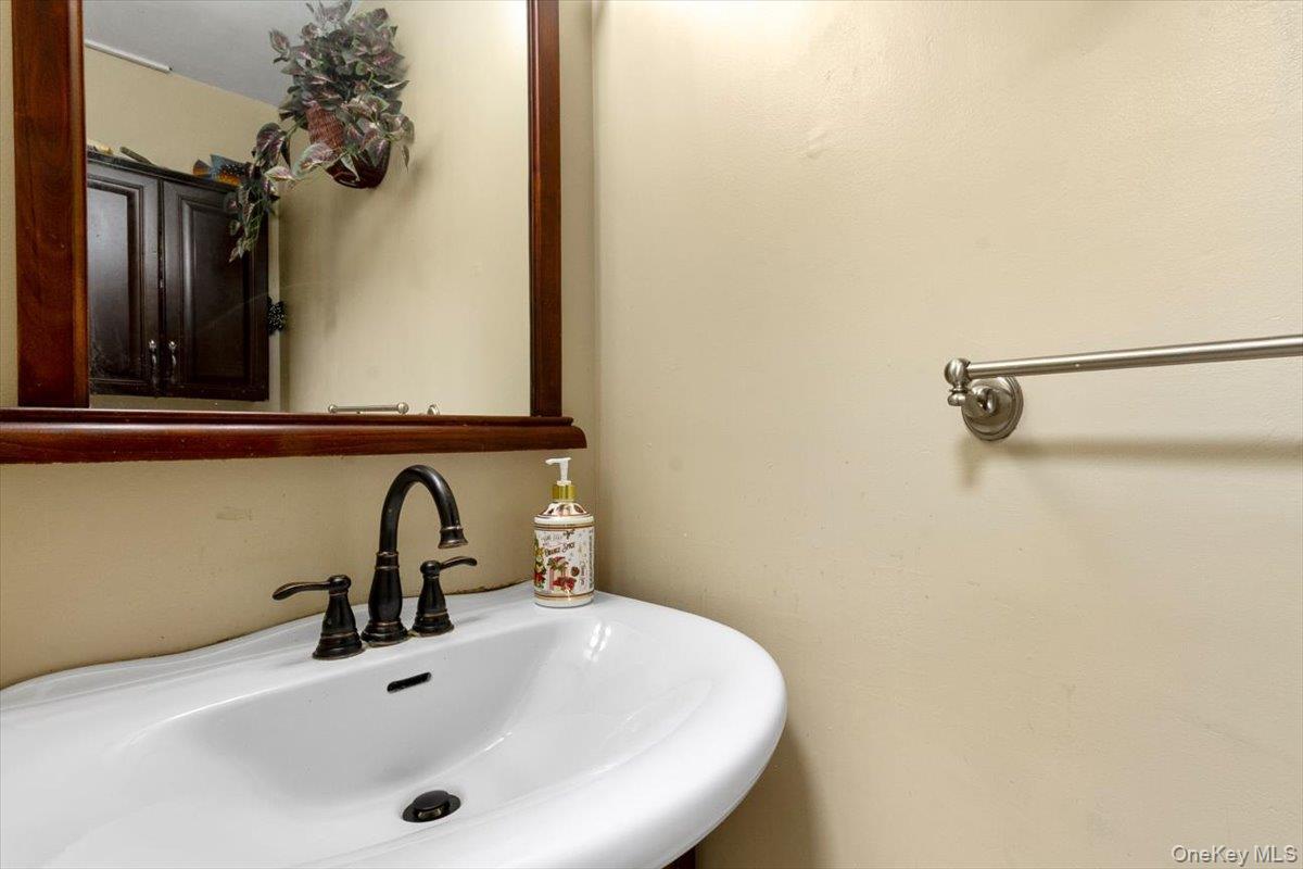 Single Family Boller  Bronx, NY 10466, MLS-918144-10