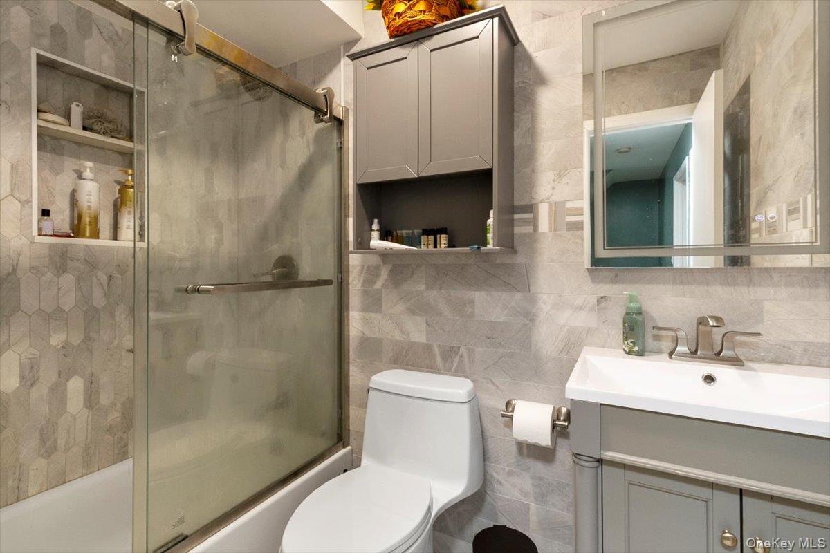 Single Family Boller  Bronx, NY 10466, MLS-918144-13