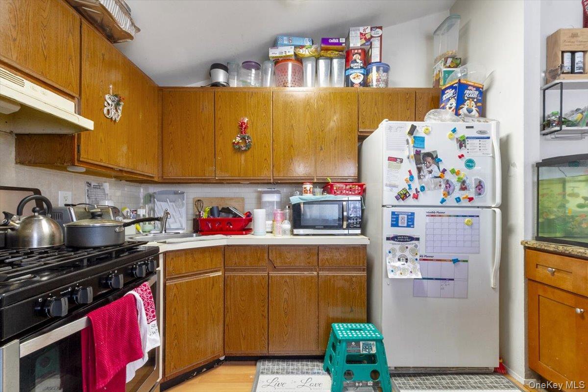 Single Family Boller  Bronx, NY 10466, MLS-918144-15