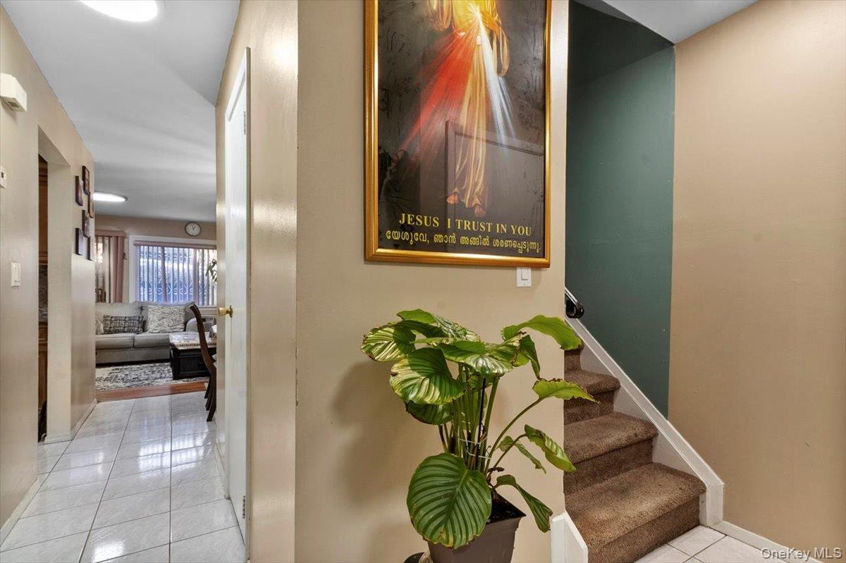 Single Family Boller  Bronx, NY 10466, MLS-918144-2