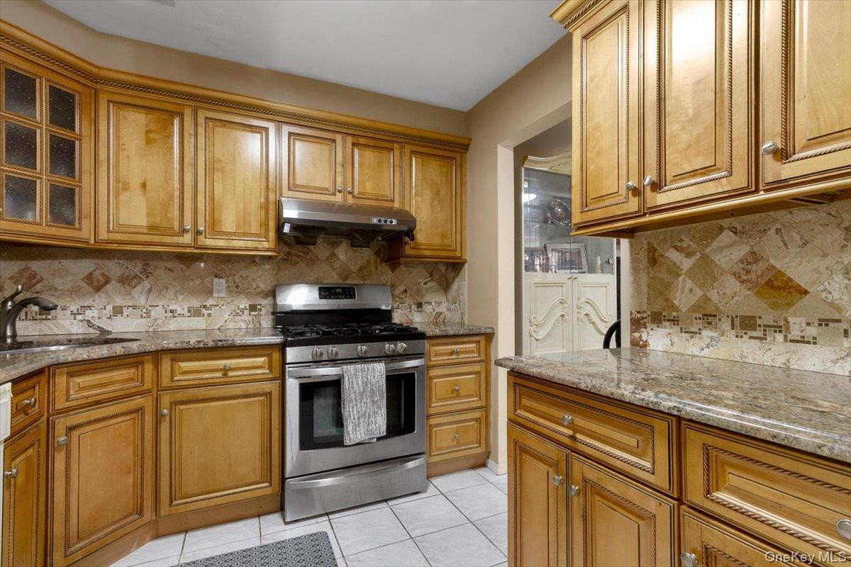 Single Family Boller  Bronx, NY 10466, MLS-918144-9