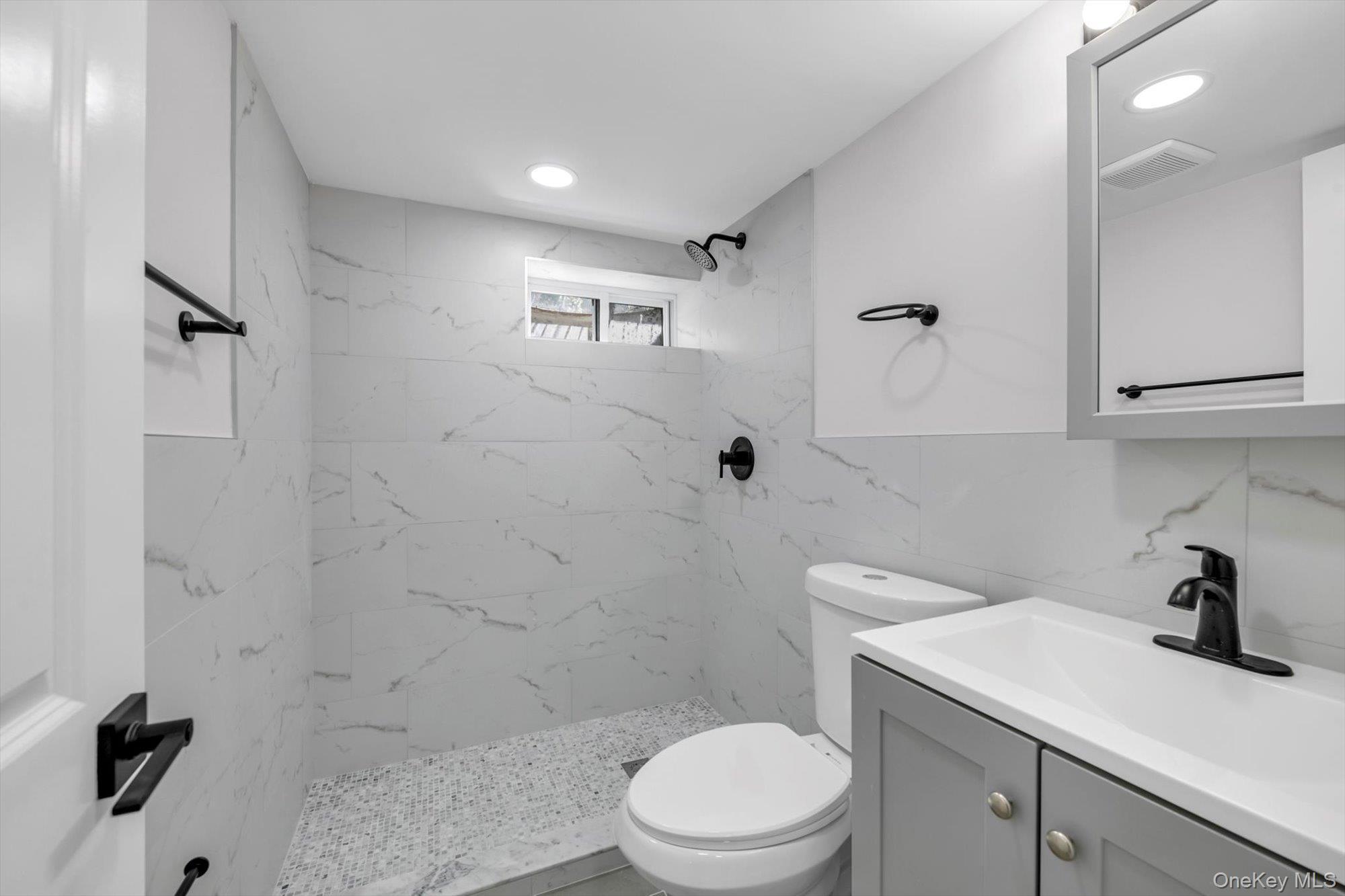 Single Family Union  Nassau County, NY 11557, MLS-918167-18