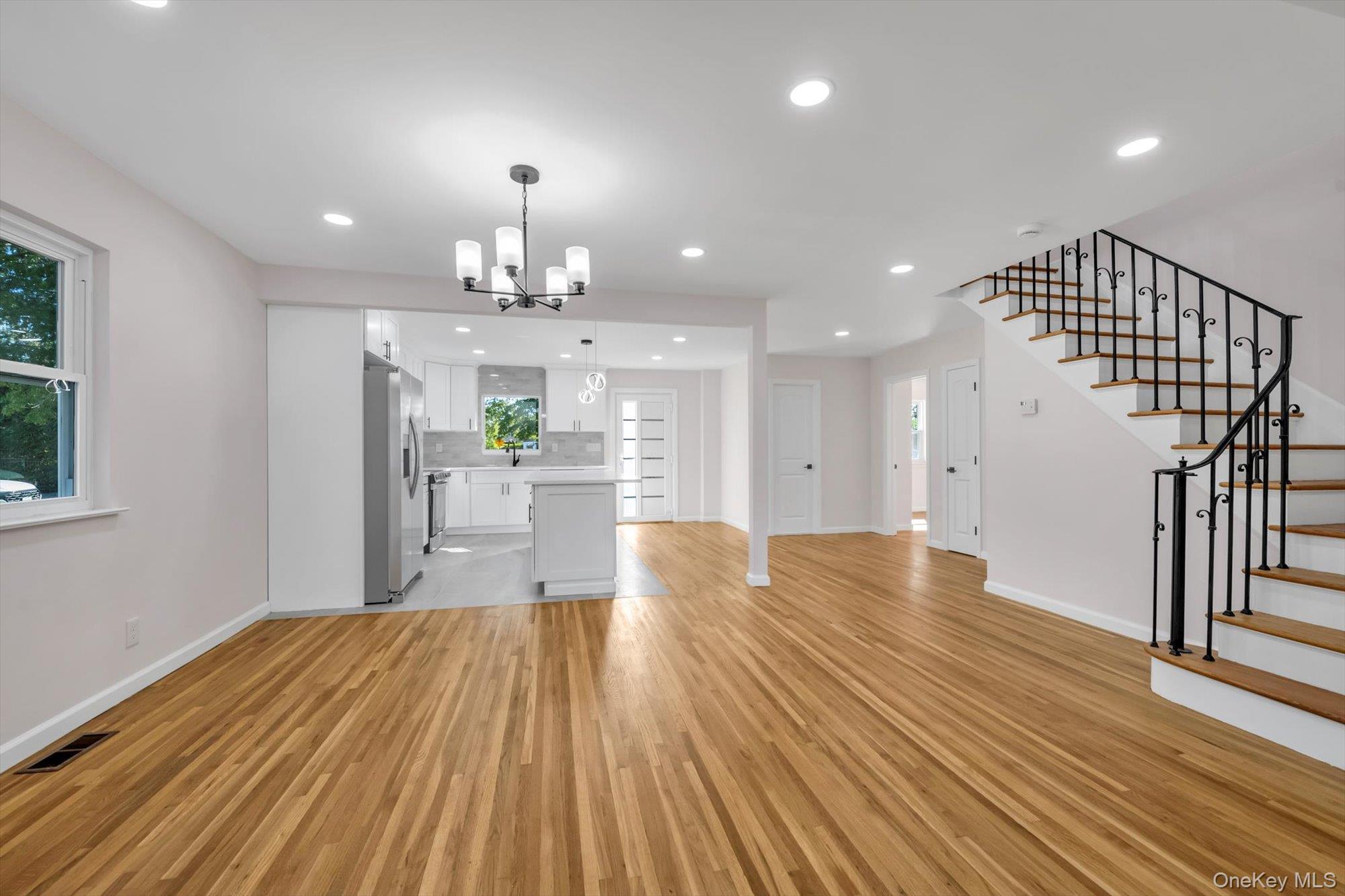 Single Family Union  Nassau County, NY 11557, MLS-918167-2