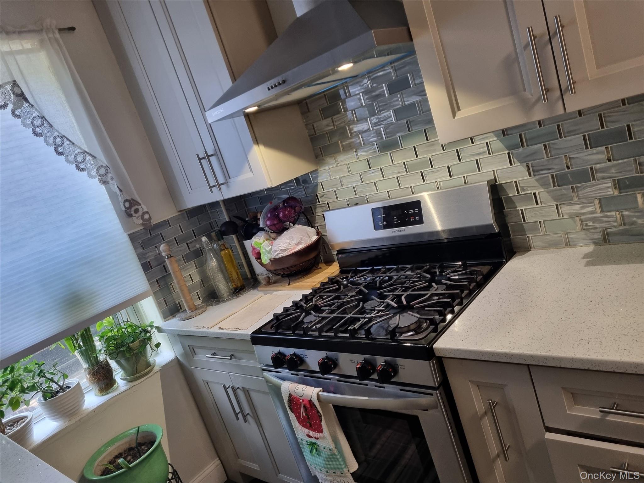 Coop 78th Avenue  Queens, NY 11367, MLS-918169-18