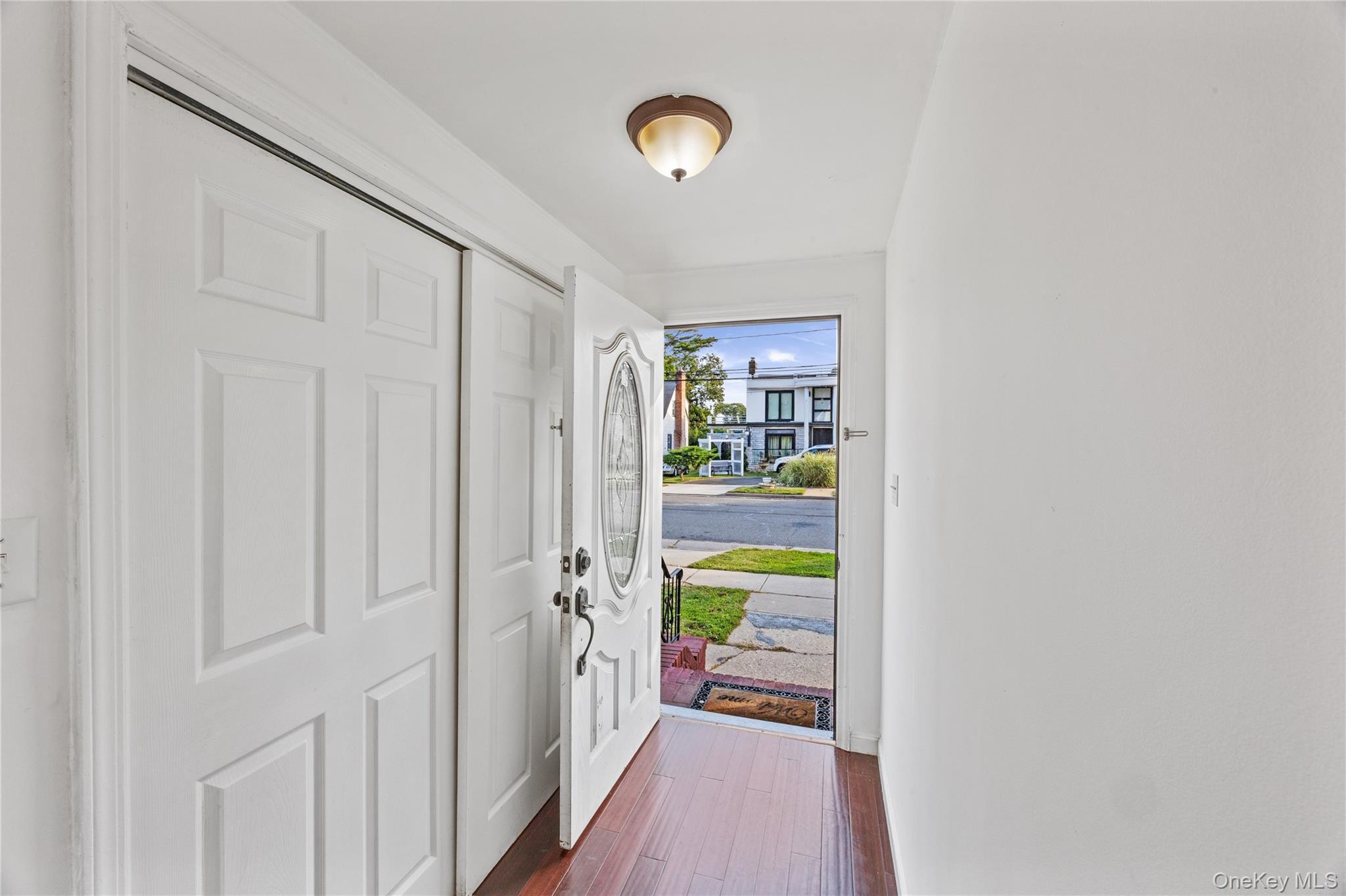 Single Family Botsford Nassau County, NY 11550, MLS-918170-10