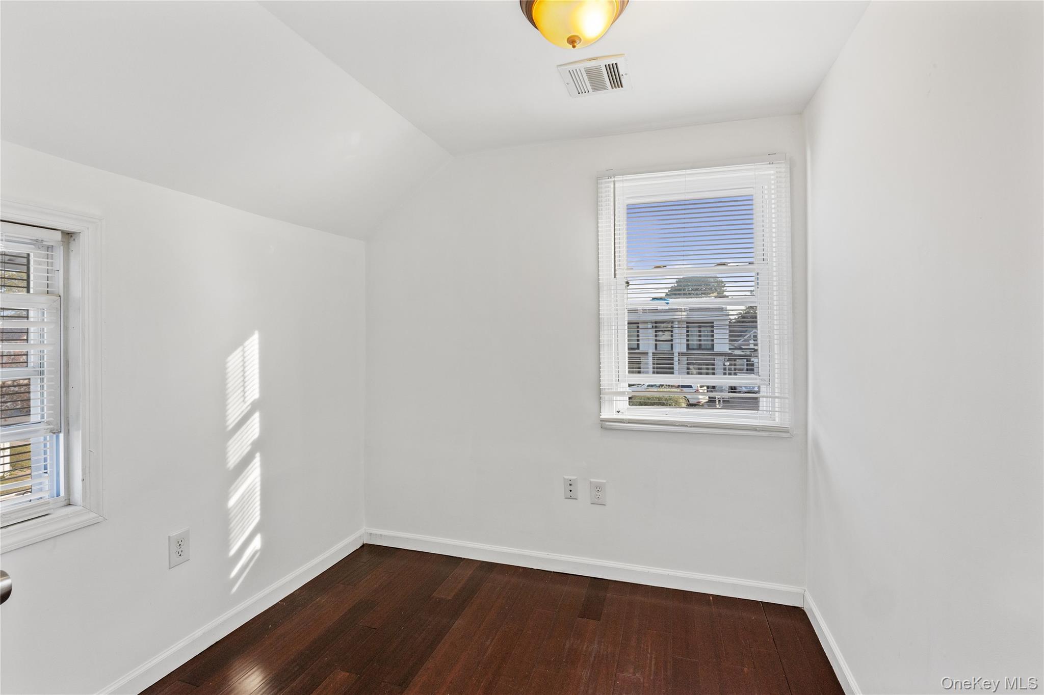 Single Family Botsford Nassau County, NY 11550, MLS-918170-24