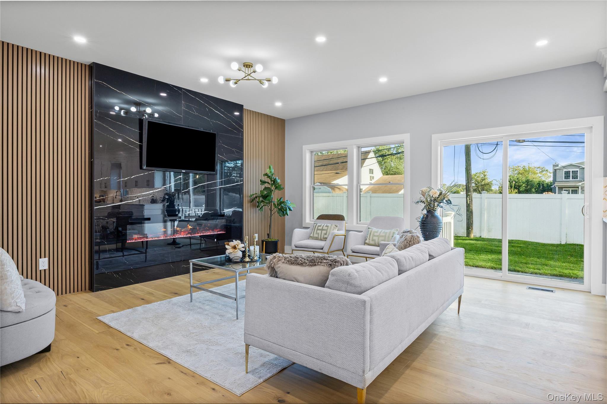 Single Family Crown Nassau County, NY 11590, MLS-918189-10