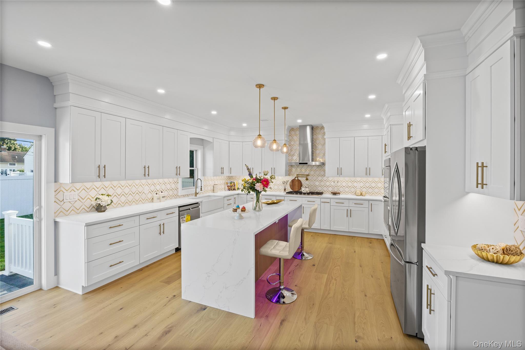 Single Family Crown Nassau County, NY 11590, MLS-918189-13