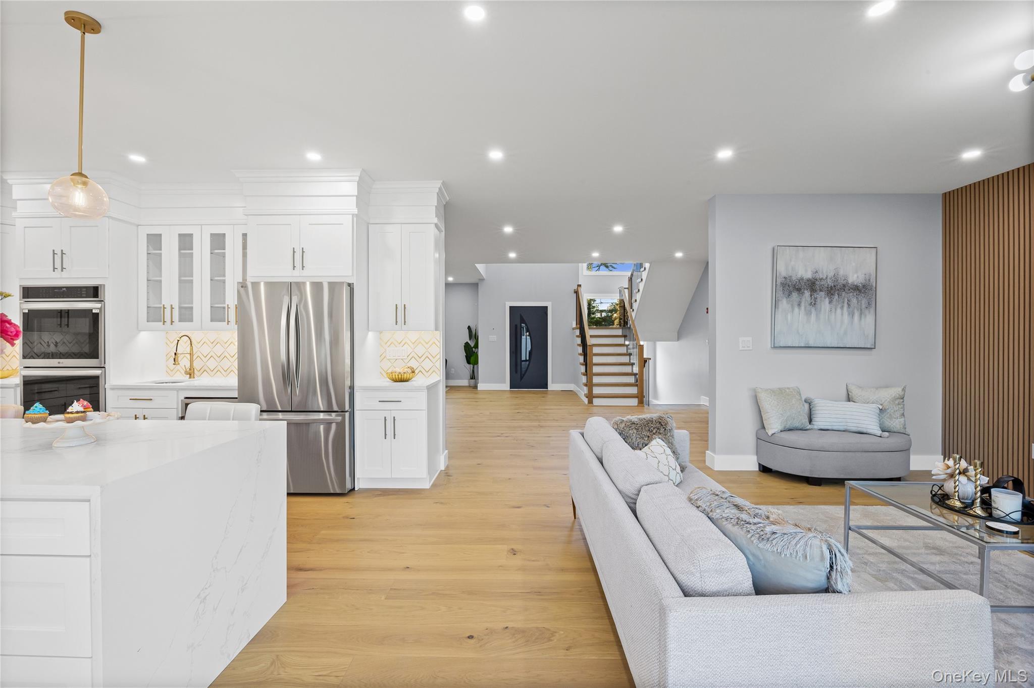 Single Family Crown Nassau County, NY 11590, MLS-918189-17