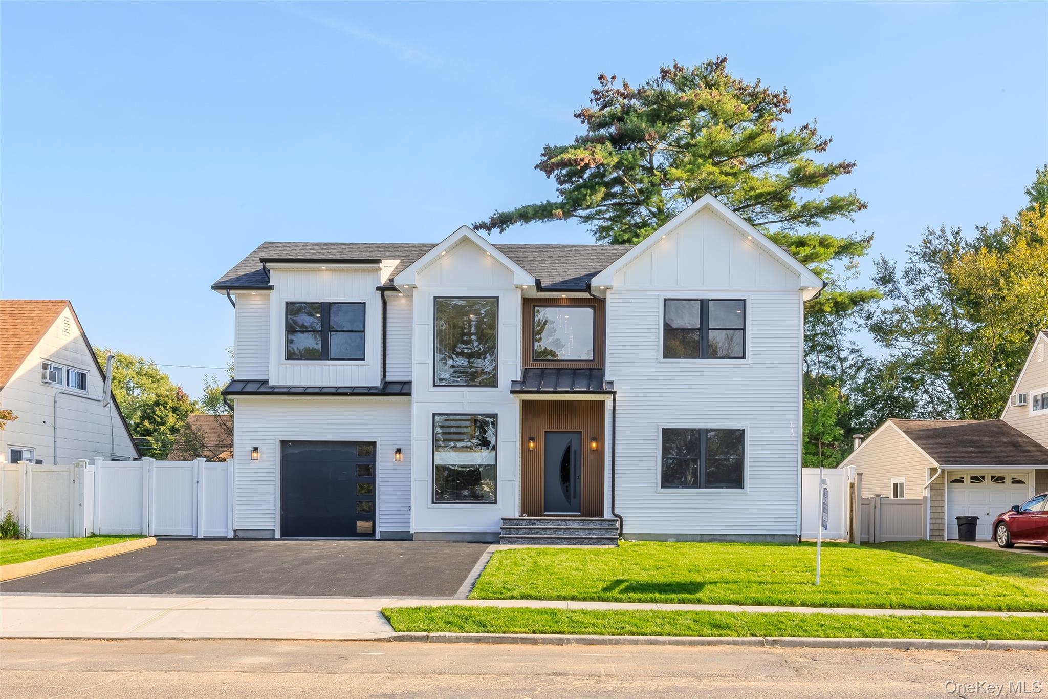 Single Family Crown Nassau County, NY 11590, MLS-918189-2