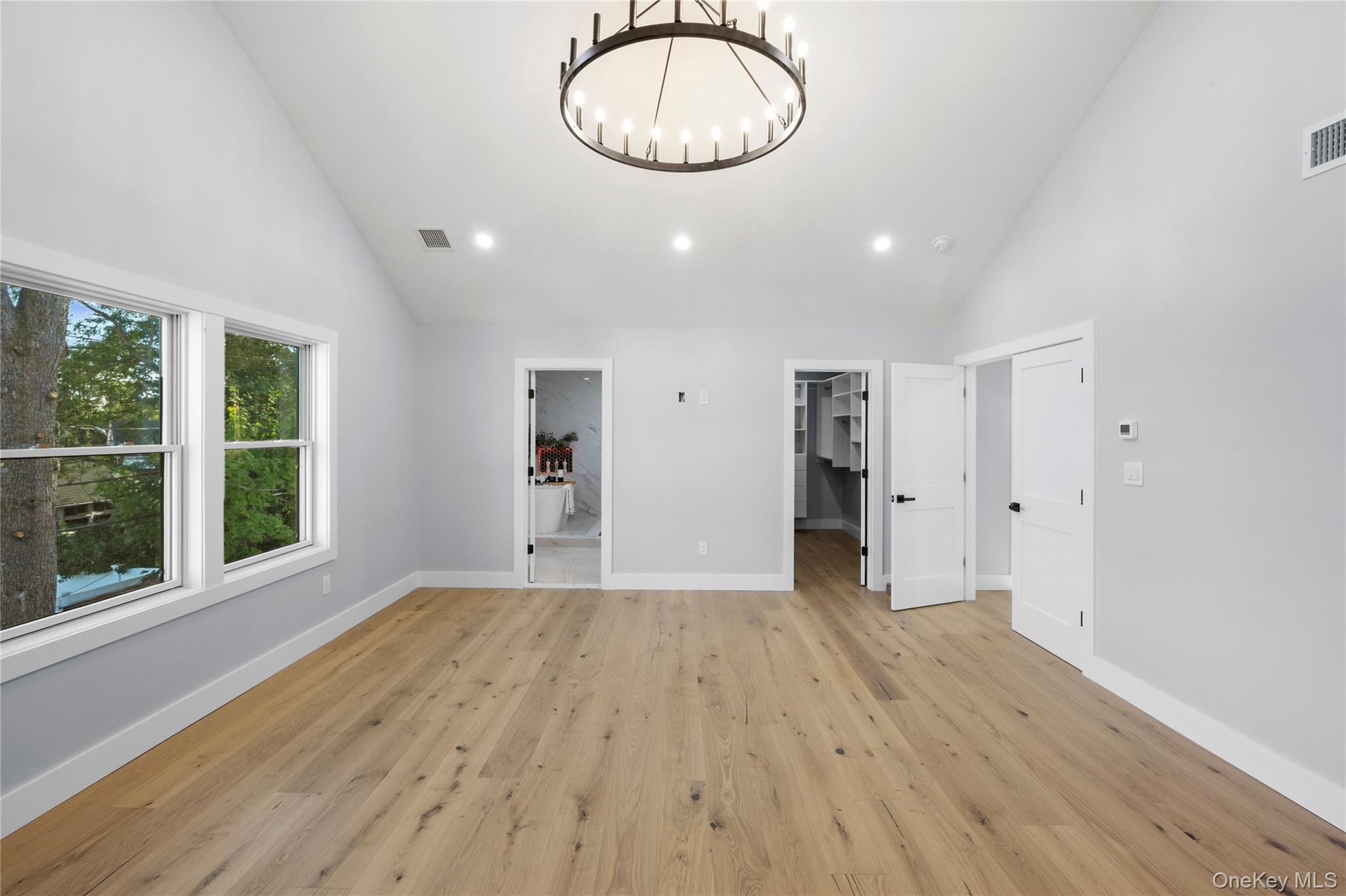 Single Family Crown Nassau County, NY 11590, MLS-918189-21