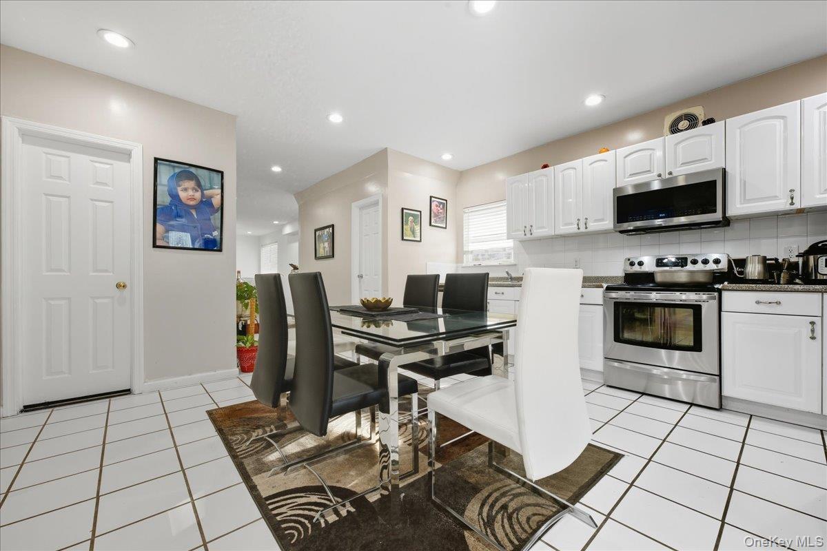 Single Family John  Nassau County, NY 11801, MLS-918193-21