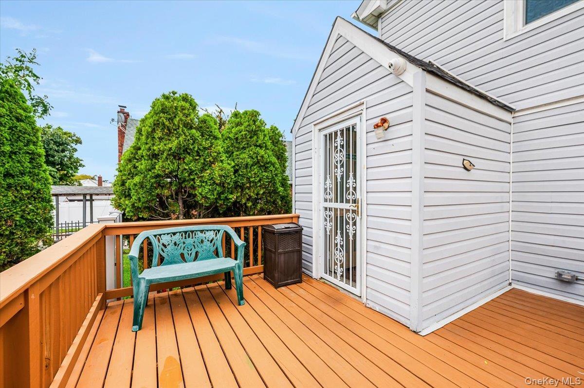 Single Family Hoffman Nassau County, NY 11003, MLS-918210-10