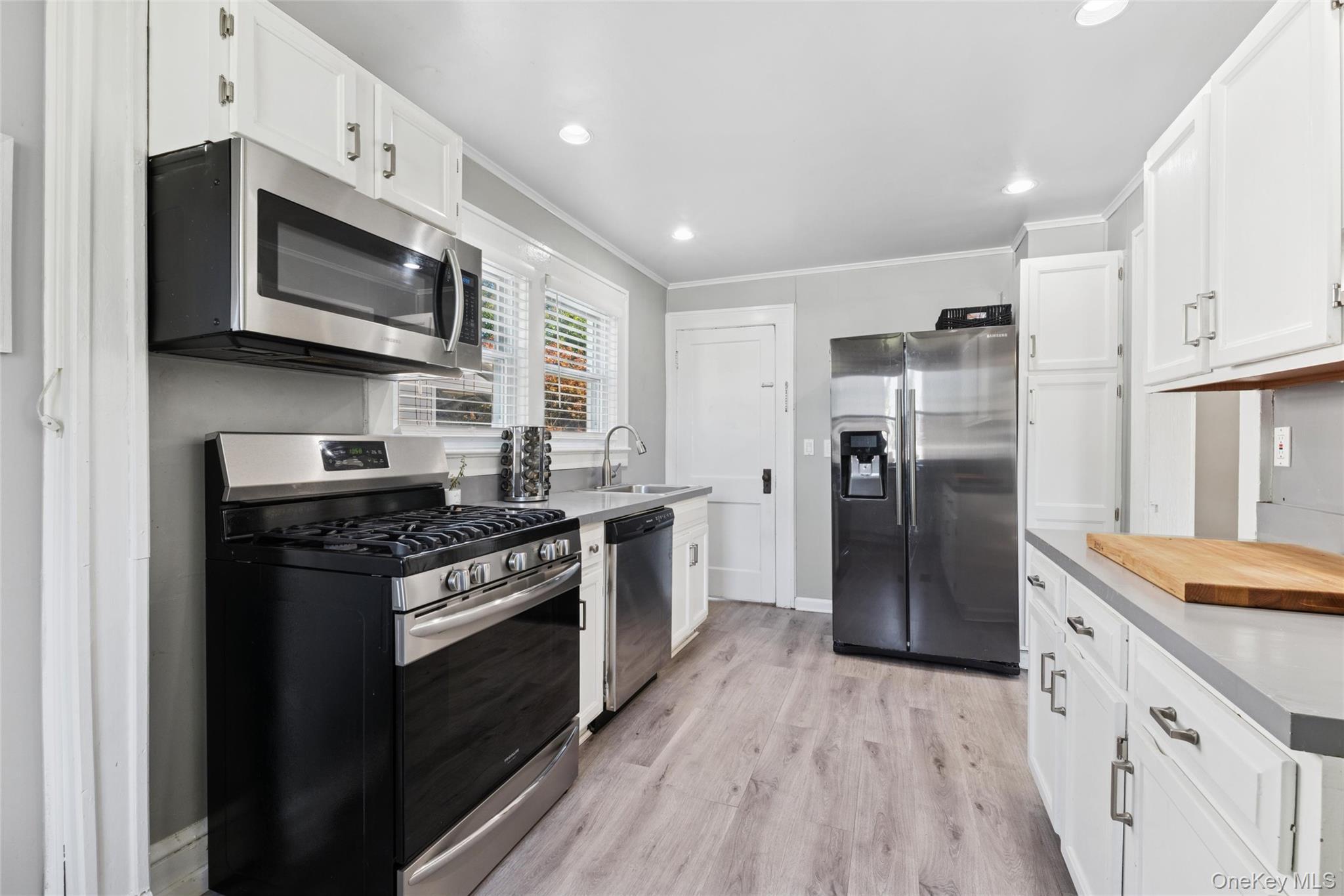 Single Family Ardmore  Nassau County, NY 11710, MLS-918240-12