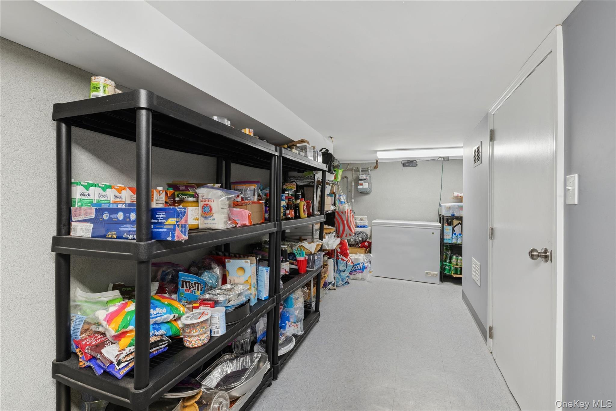 Single Family Ardmore  Nassau County, NY 11710, MLS-918240-15