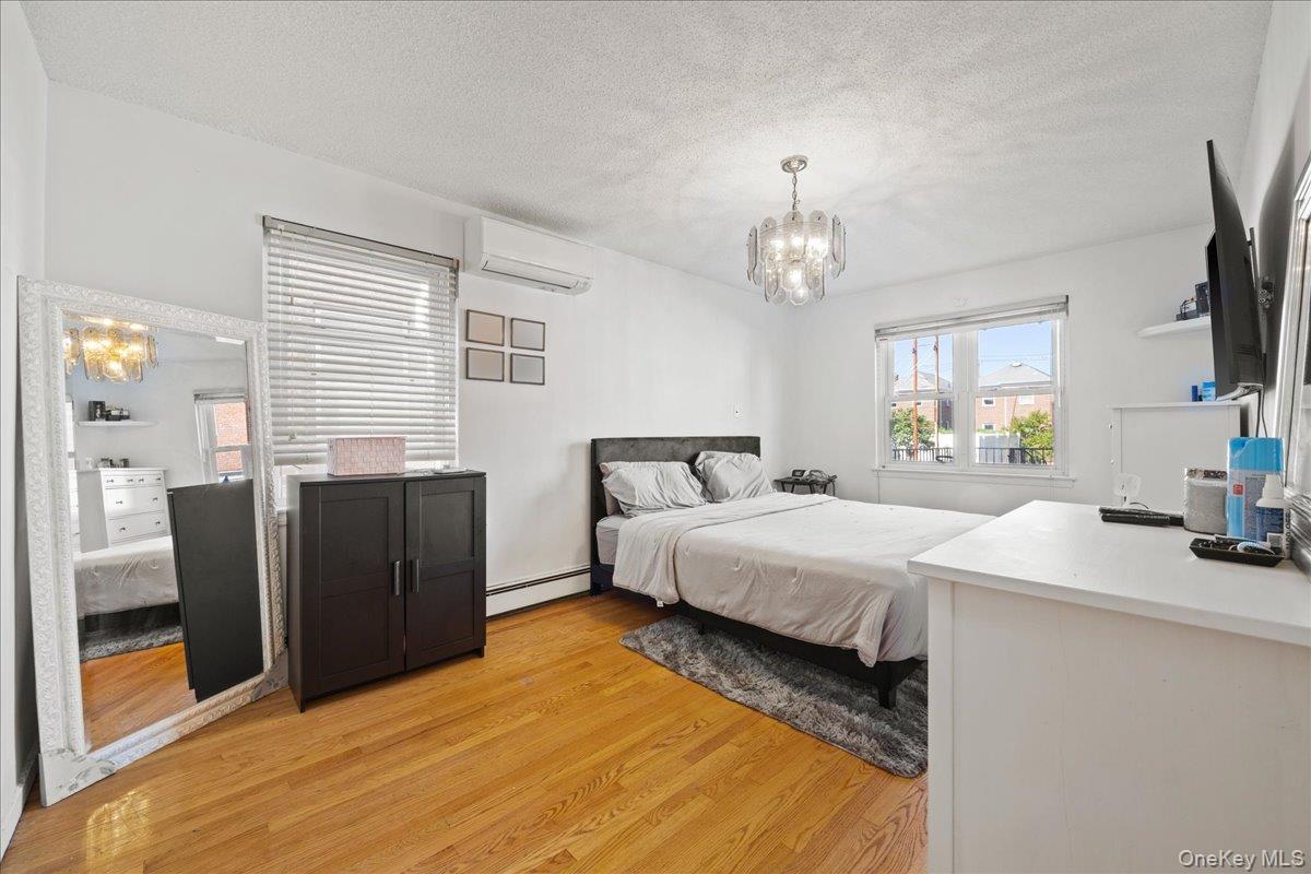 Single Family Neill  Bronx, NY 10461, MLS-918278-10