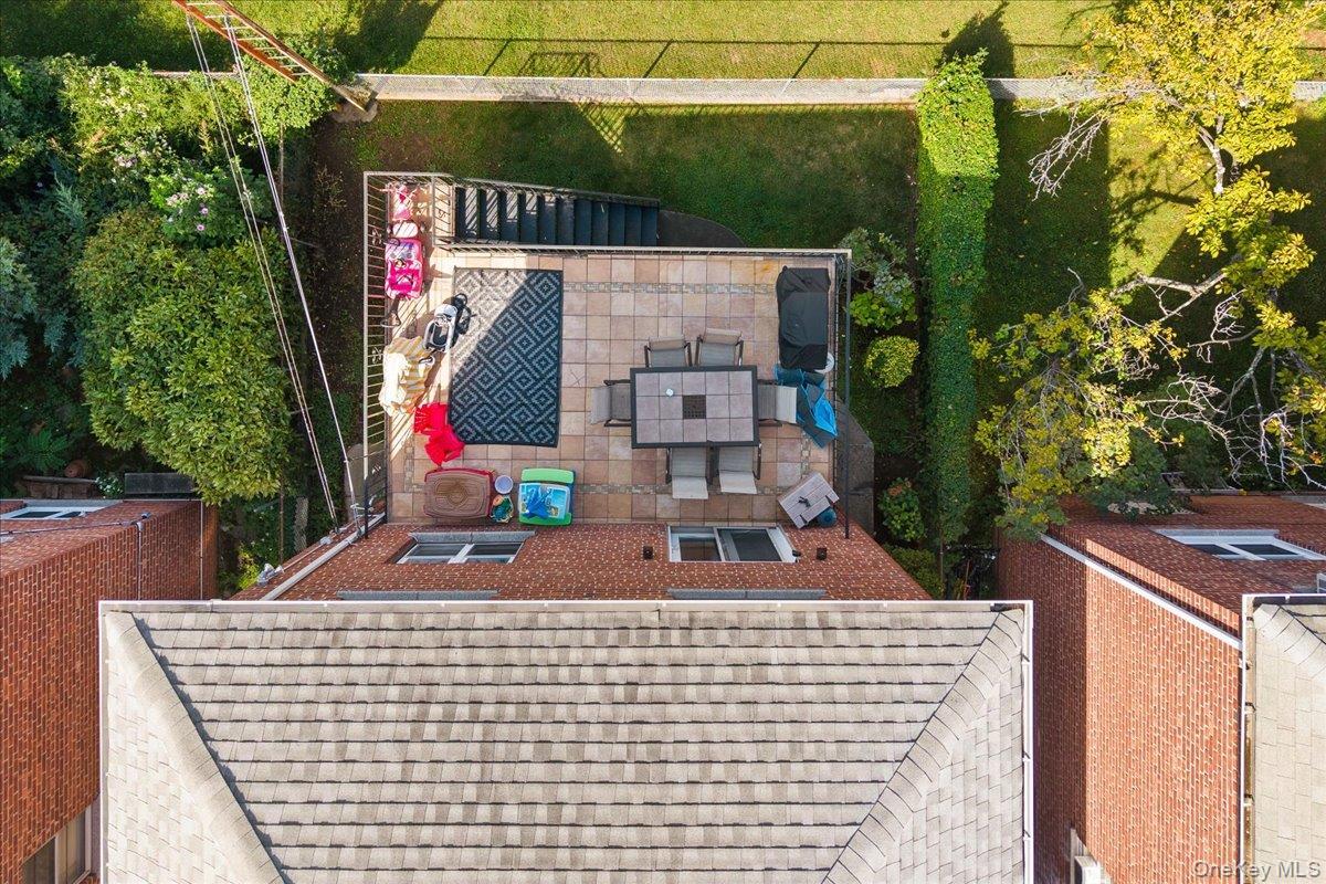 Single Family Neill  Bronx, NY 10461, MLS-918278-20