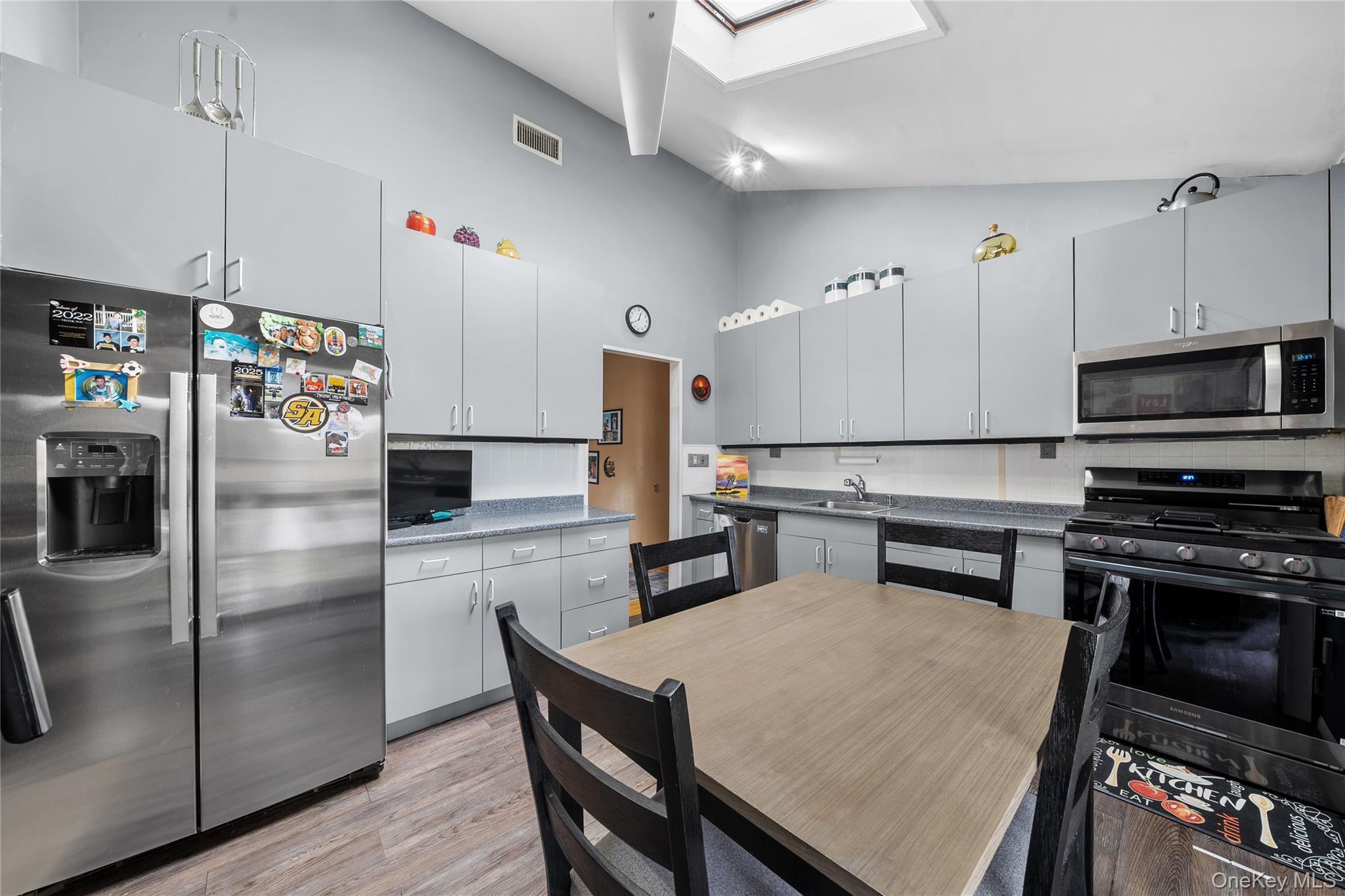 Single Family 21st  Suffolk County, NY 11729, MLS-918280-13