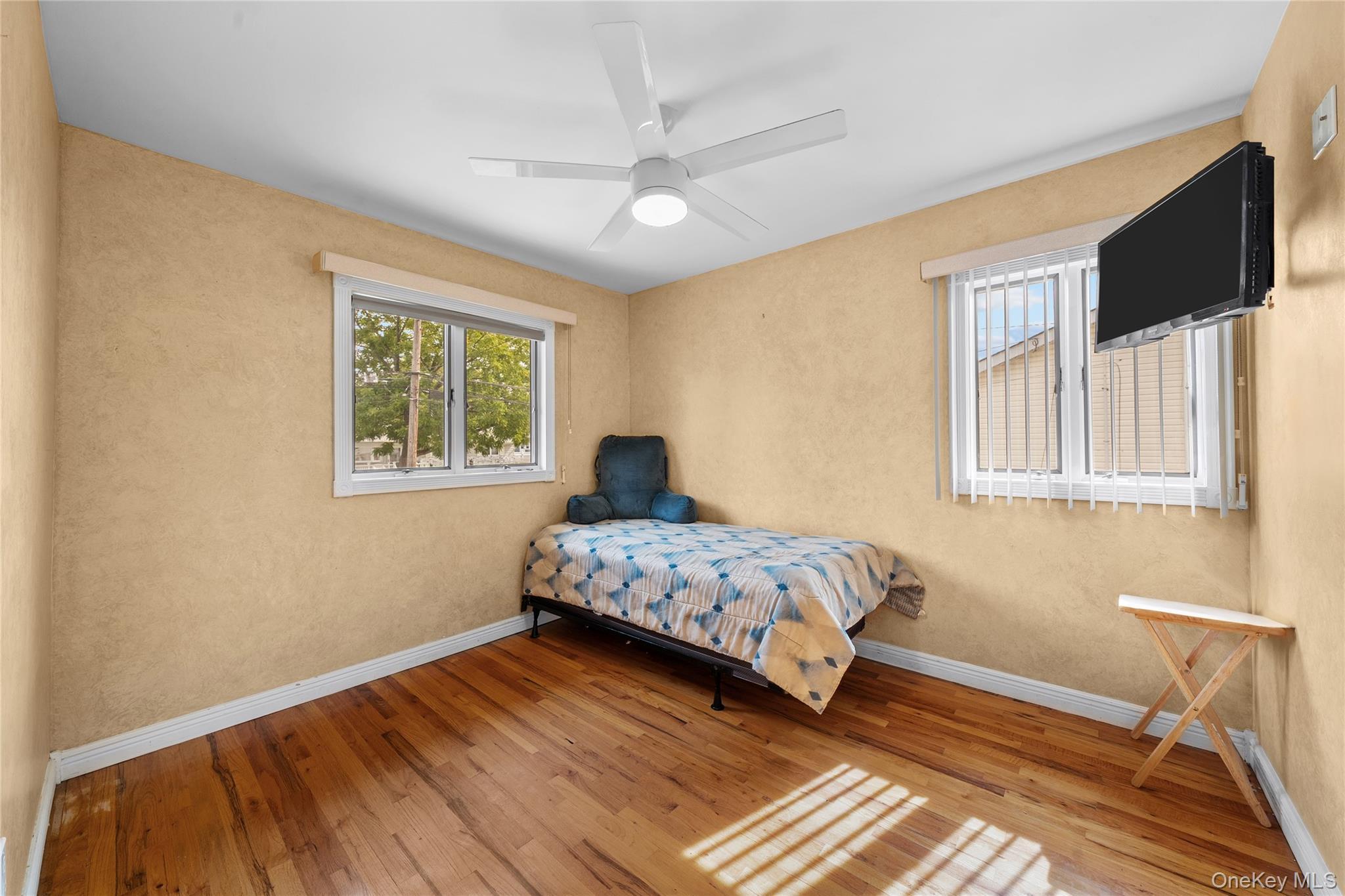 Single Family 21st  Suffolk County, NY 11729, MLS-918280-16