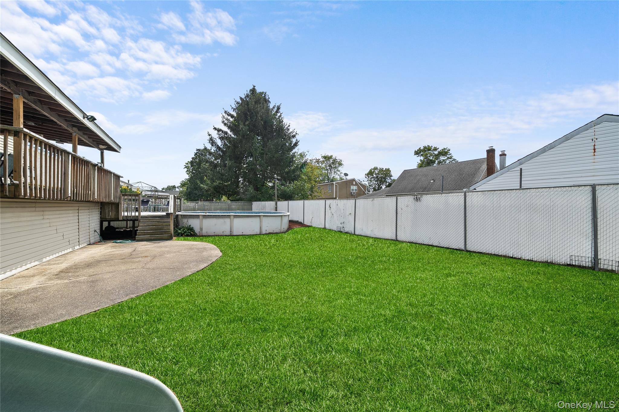 Single Family 21st  Suffolk County, NY 11729, MLS-918280-29