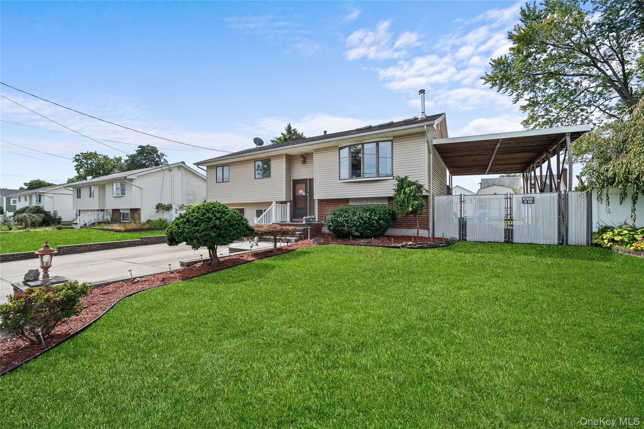 Single Family 21st  Suffolk County, NY 11729, MLS-918280-3