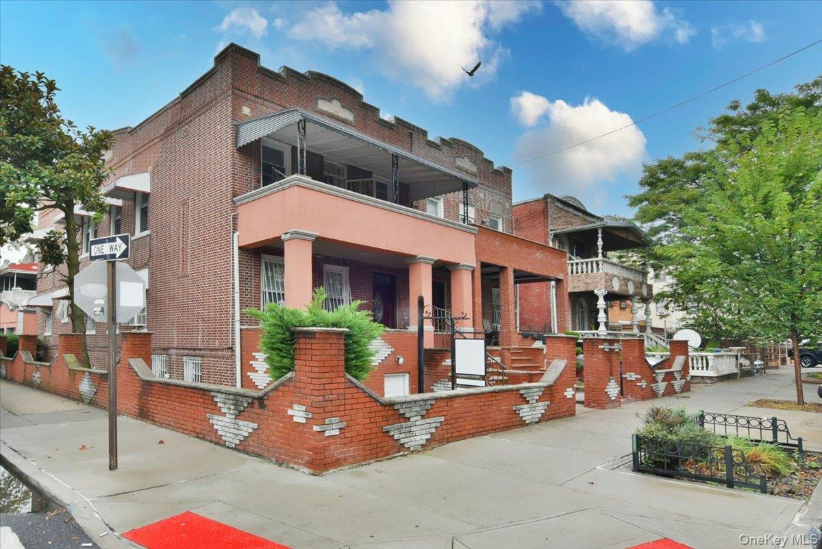 Single Family Riverdale  Brooklyn, NY 11212, MLS-918286-2