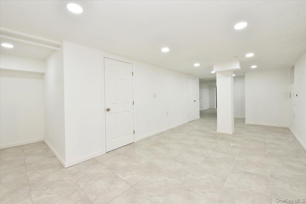 Single Family Riverdale  Brooklyn, NY 11212, MLS-918286-24