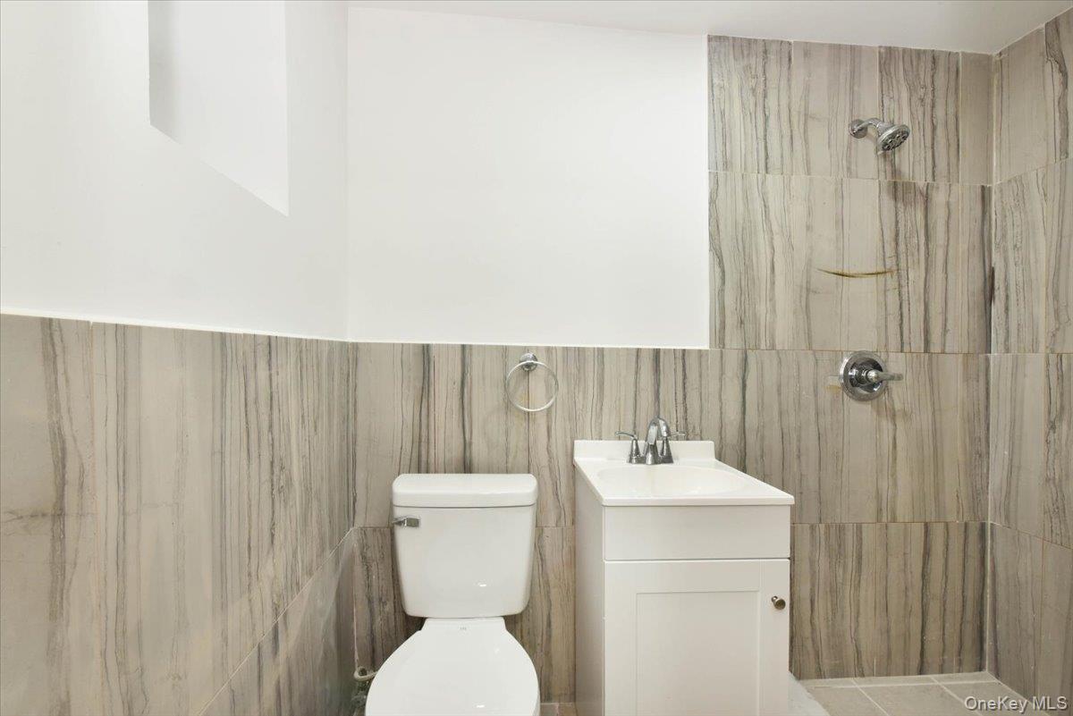 Single Family Riverdale  Brooklyn, NY 11212, MLS-918286-26