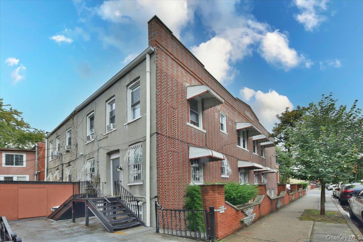 Single Family Riverdale  Brooklyn, NY 11212, MLS-918286-27