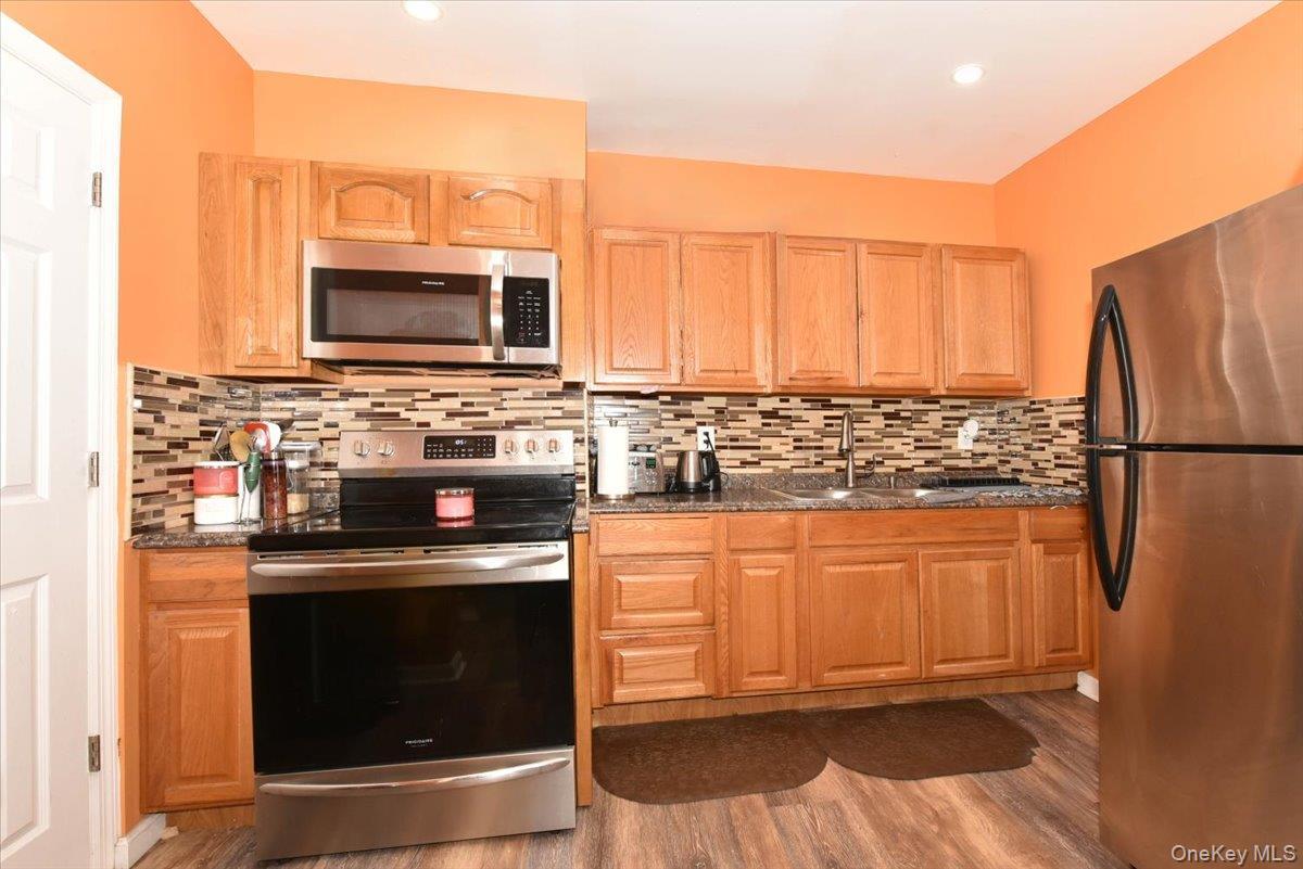 Single Family Riverdale  Brooklyn, NY 11212, MLS-918286-7