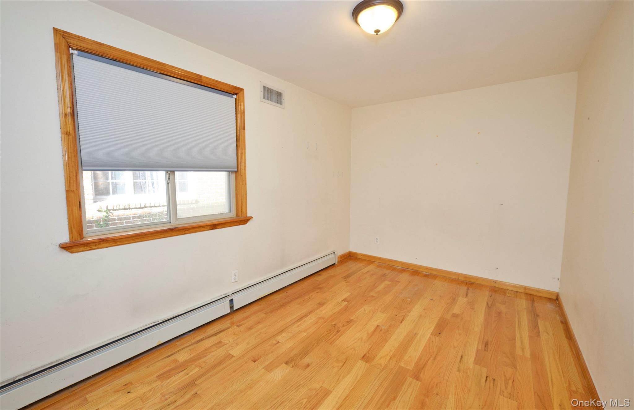 Single Family 120  Queens, NY 11415, MLS-918322-22