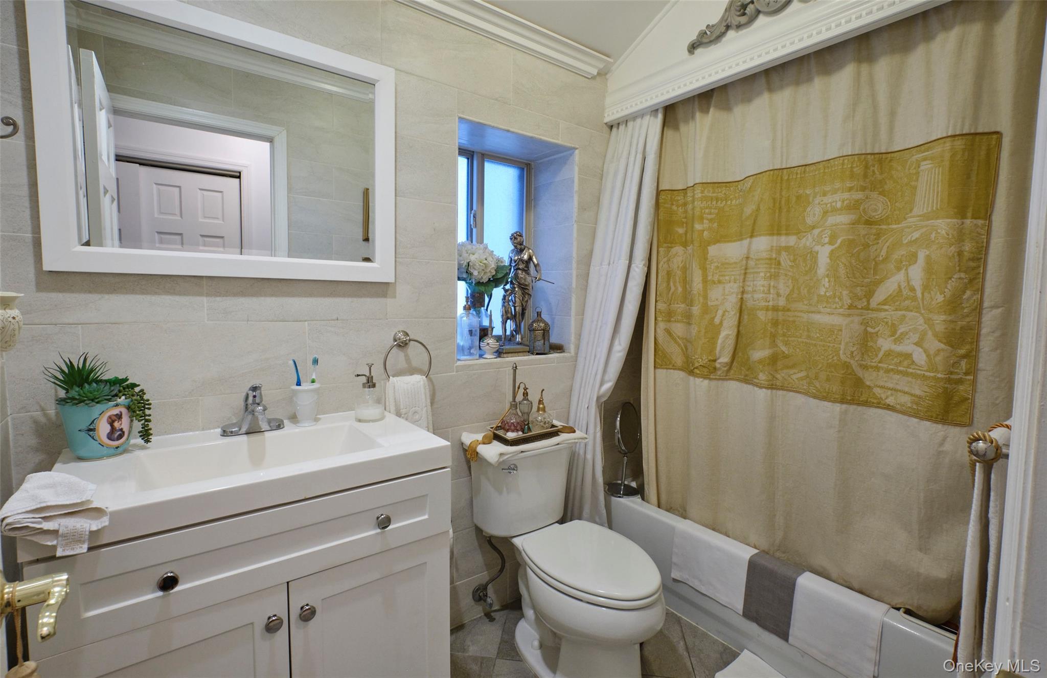 Single Family 120  Queens, NY 11415, MLS-918322-31