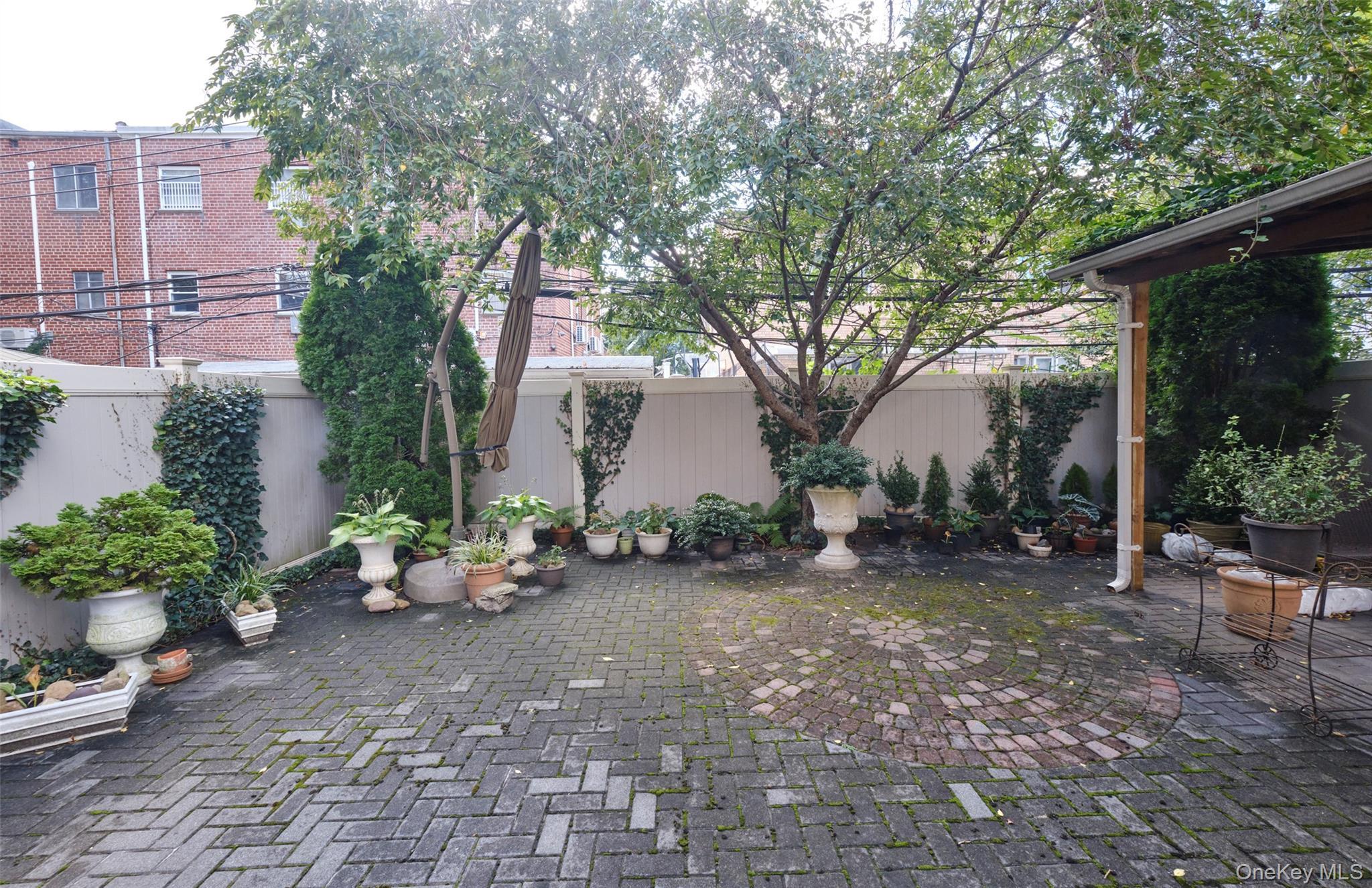 Single Family 120  Queens, NY 11415, MLS-918322-34