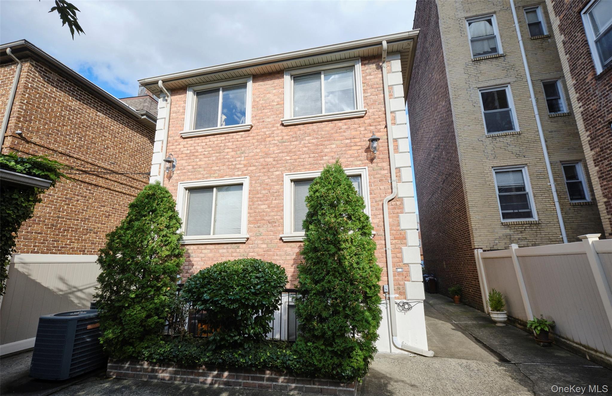 Single Family 120  Queens, NY 11415, MLS-918322-38