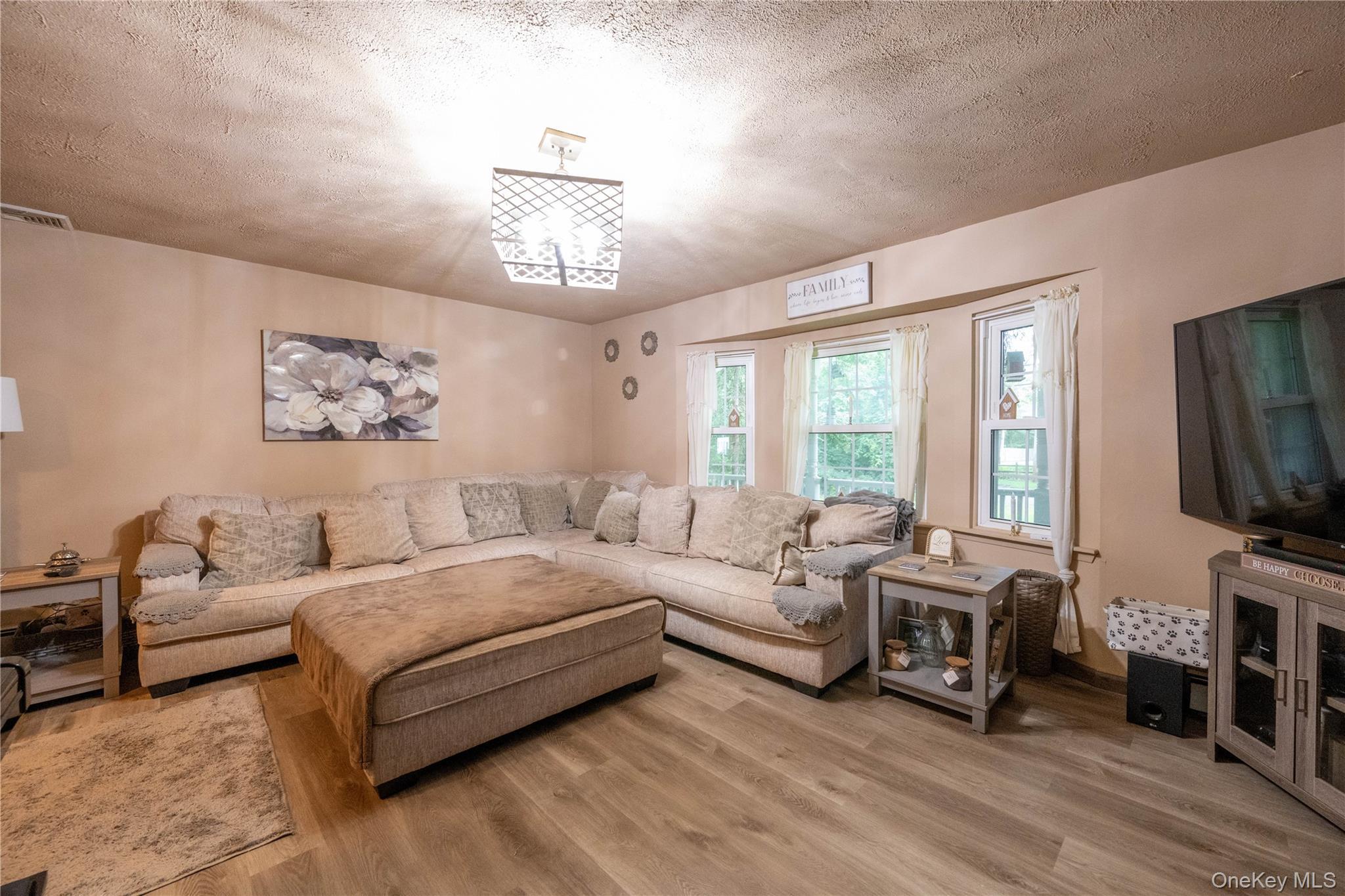 Single Family Locust Suffolk County, NY 11763, MLS-918341-15