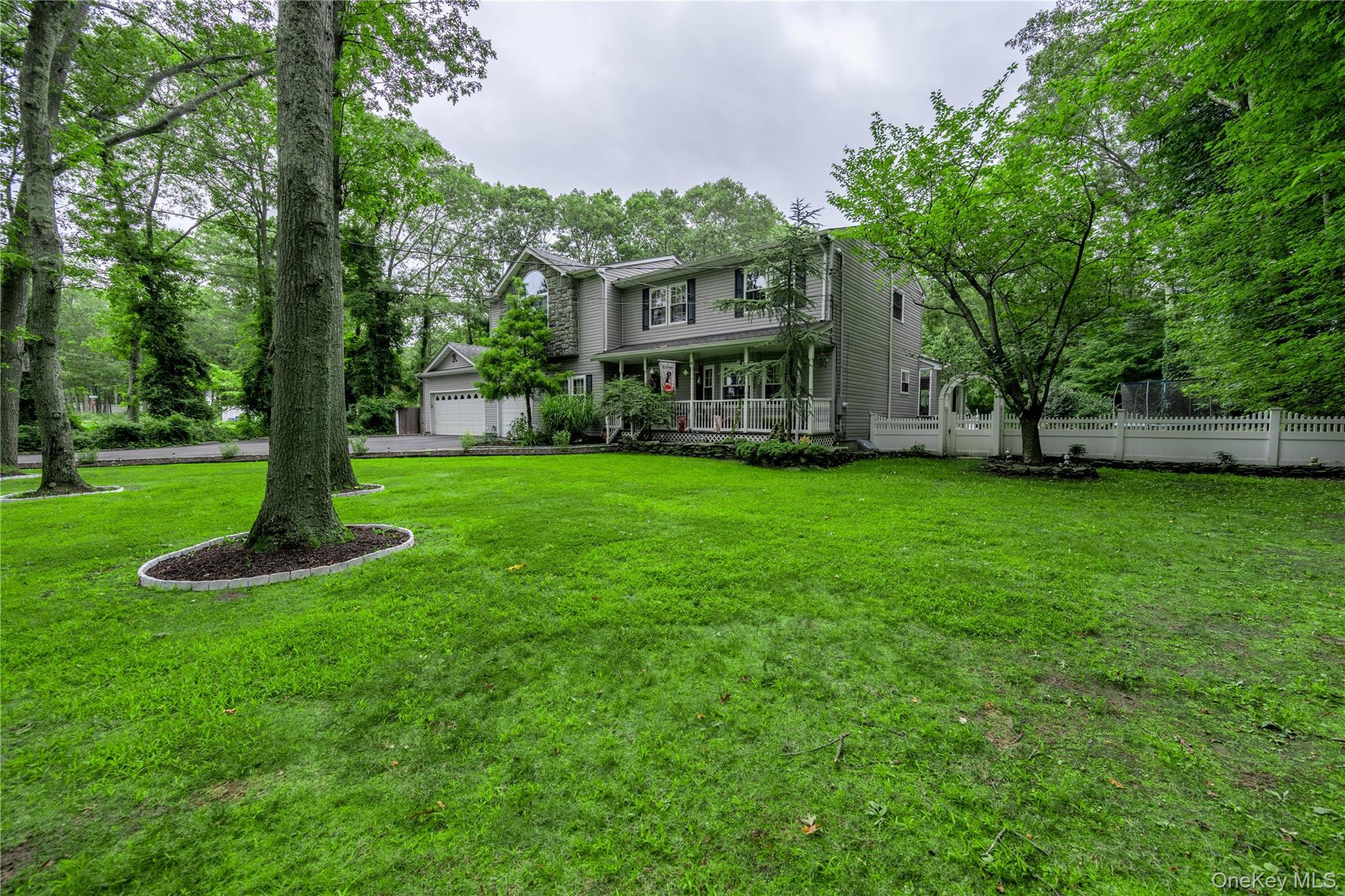 Single Family Locust Suffolk County, NY 11763, MLS-918341-2