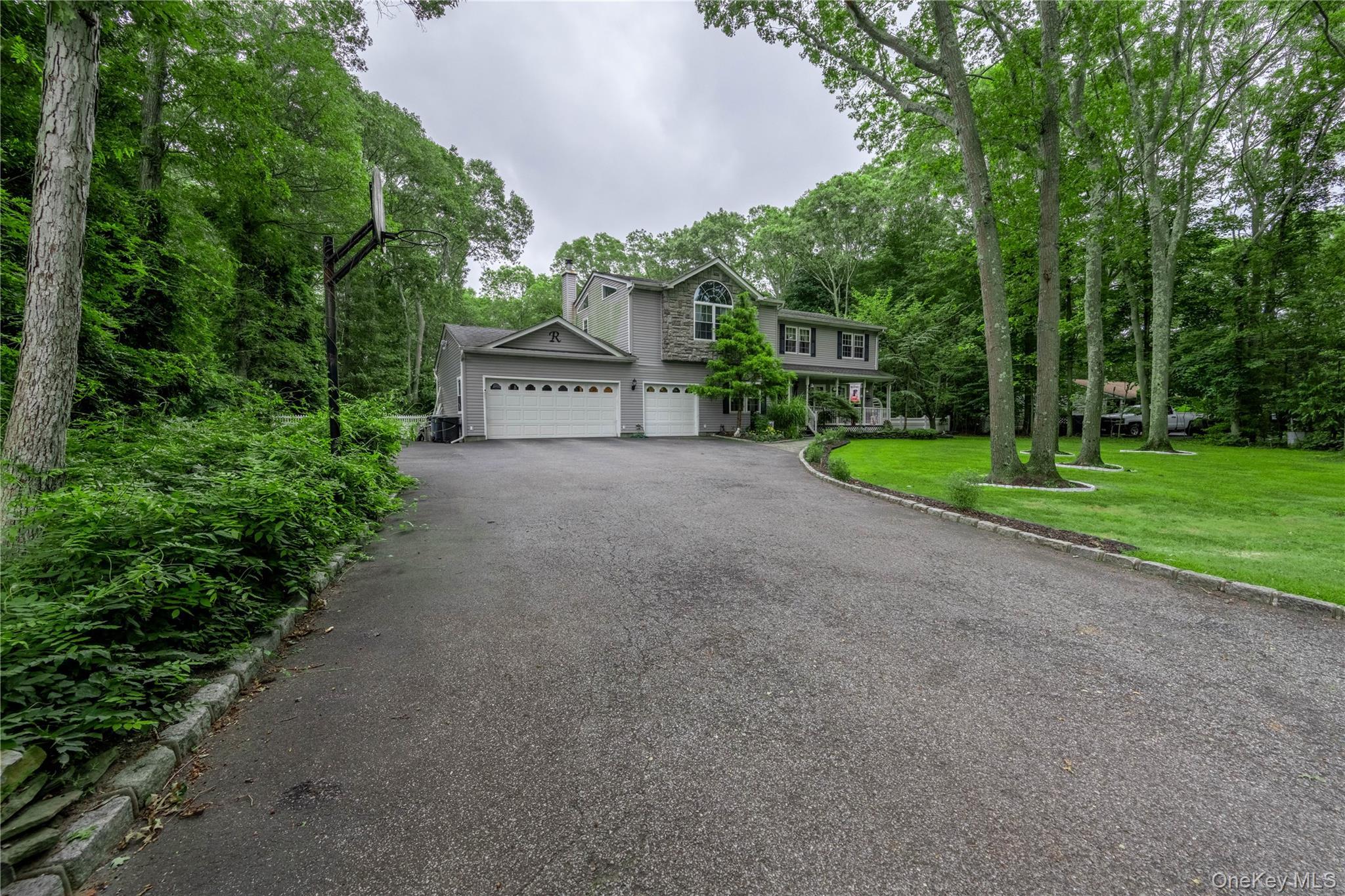 Single Family Locust Suffolk County, NY 11763, MLS-918341-4