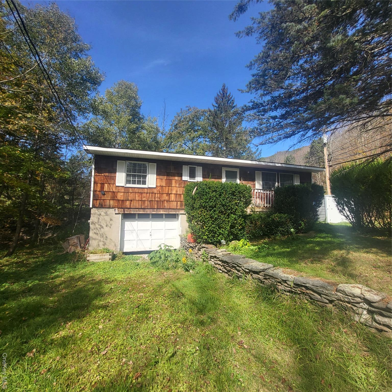 Single Family Friendship Manor  Ulster County, NY 12465, MLS-918378-12