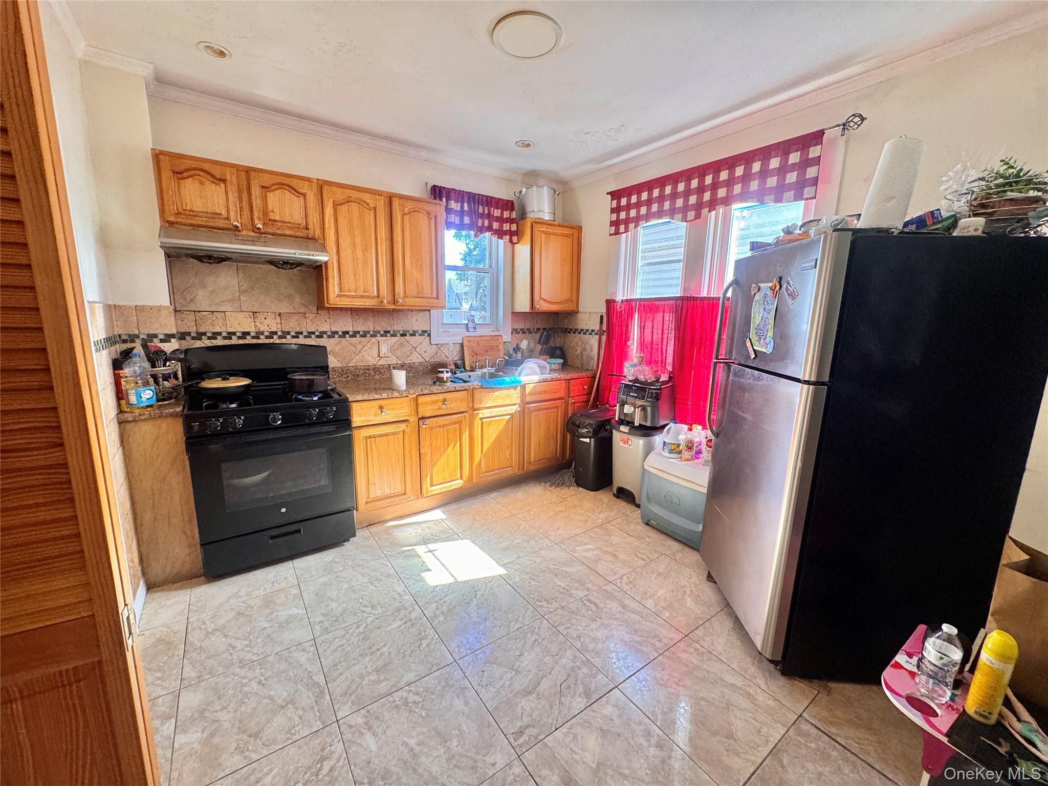 Single Family 91 St  Queens, NY 11421, MLS-918388-11