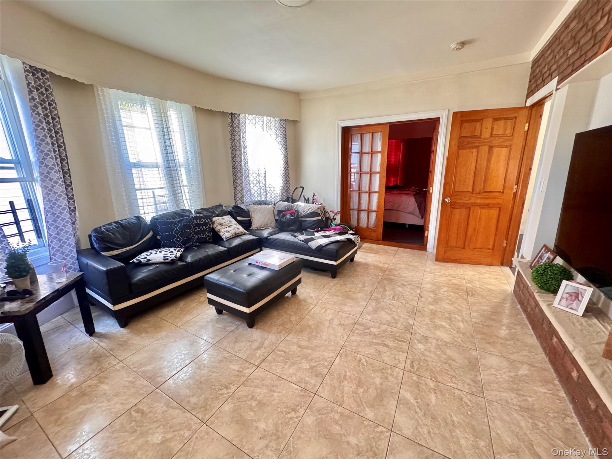 Single Family 91 St  Queens, NY 11421, MLS-918388-12