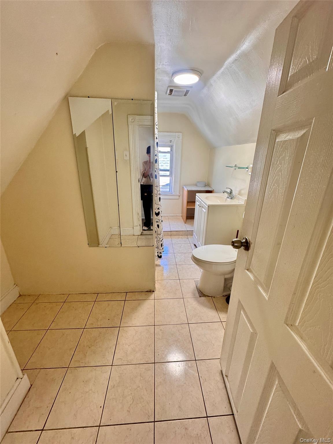 Single Family 91 St  Queens, NY 11421, MLS-918388-18