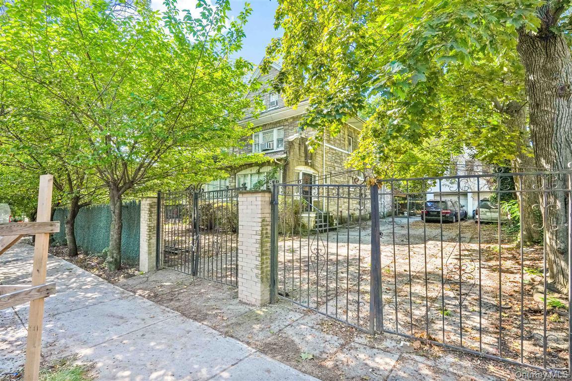 Single Family Austin  Queens, NY 11415, MLS-918406-6