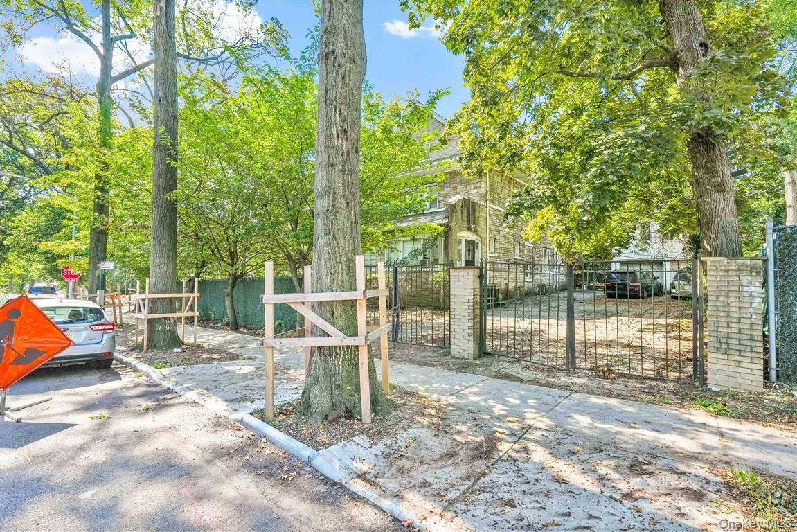 Single Family Austin  Queens, NY 11415, MLS-918406-7