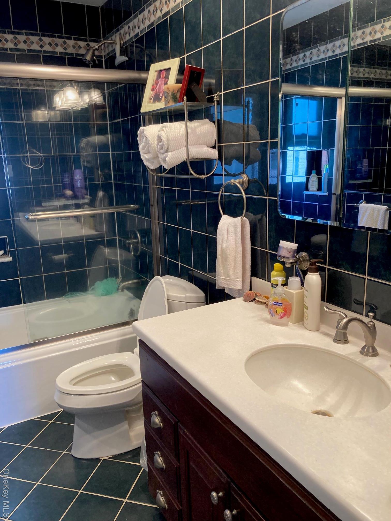 Single Family Armour Nassau County, NY 11561, MLS-918430-34