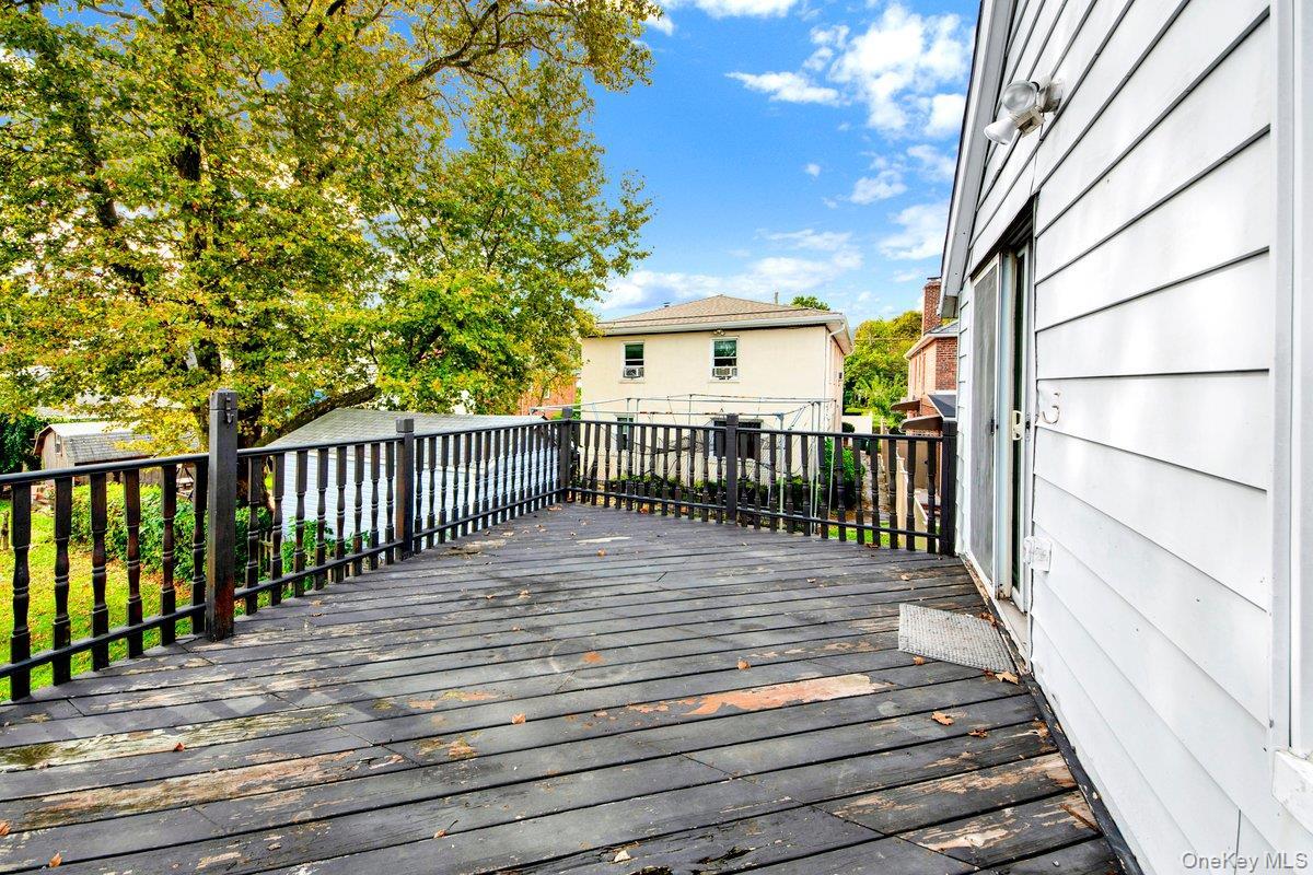 Single Family Mullan  Bronx, NY 10465, MLS-918450-12