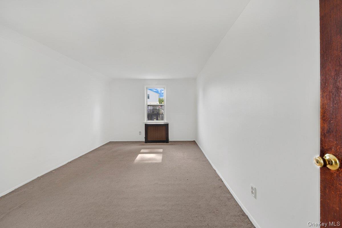 Single Family Mullan  Bronx, NY 10465, MLS-918450-3